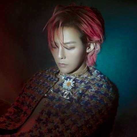 8KLIFE's tweet photo. 34 Years never looked better than this ❤️ 

#SuperstarGDragonDay
HAPPY KWON JIYONG DAY 
#GDRAGON #BIGBANG https://t.co/lAGw4O6j0l