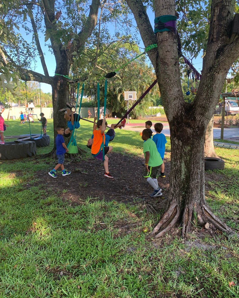 BettyBergnes's tweet photo. I admire his openness to try new things, get comfortable in different spaces & adapt quickly to new experiences. We continue with education outdoors, as nature is the most beautiful classroom! 🌿📚#learninginnature #montessori #creativenow #rythemkids #gardening #surfskatescience https://t.co/Kr7TXrIQnh