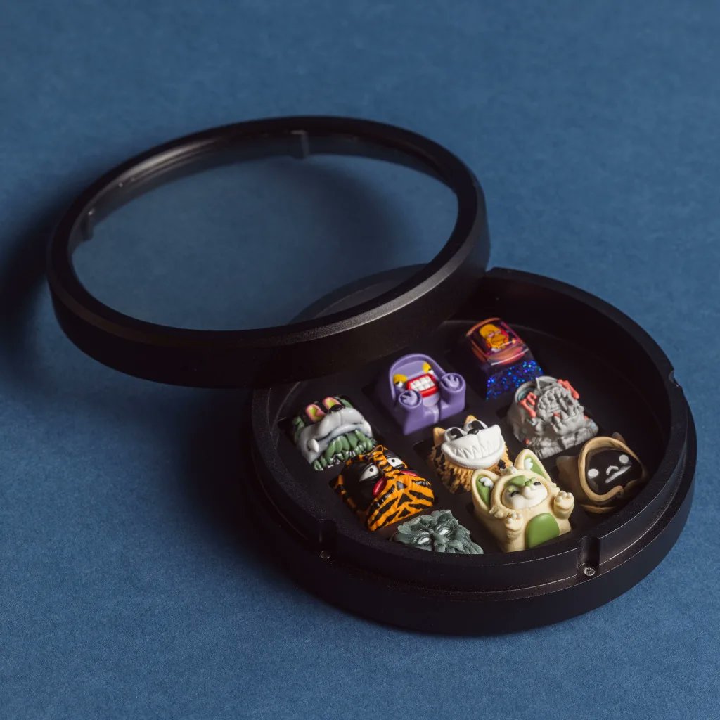 AKB_James's tweet photo. Ever wanted a fancy way to store your artisans, somewhere to keep a drink, and a way to flex on all your friends?

What better way than this artisan coster design I worked on with @ThocKeys. Not going to lie, this makes me want to fill out a little bit of an artisan collection... https://t.co/j2DqXIzEZv