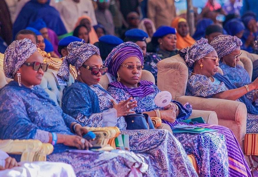 ayshamgwt's tweet photo. The Northern Governors Wives Forum @NGFSecretariat @NGW_Forum gathered in Kebbi last weekend for it's quarterly meeting and to commission a world class Sports and Recreation Center established by the First Lady of Kebbi State H.E @DrZSB in Birnin
#NGWF #SayNoToDrugs #Kebbi #Sport https://t.co/mde7WBwf2q