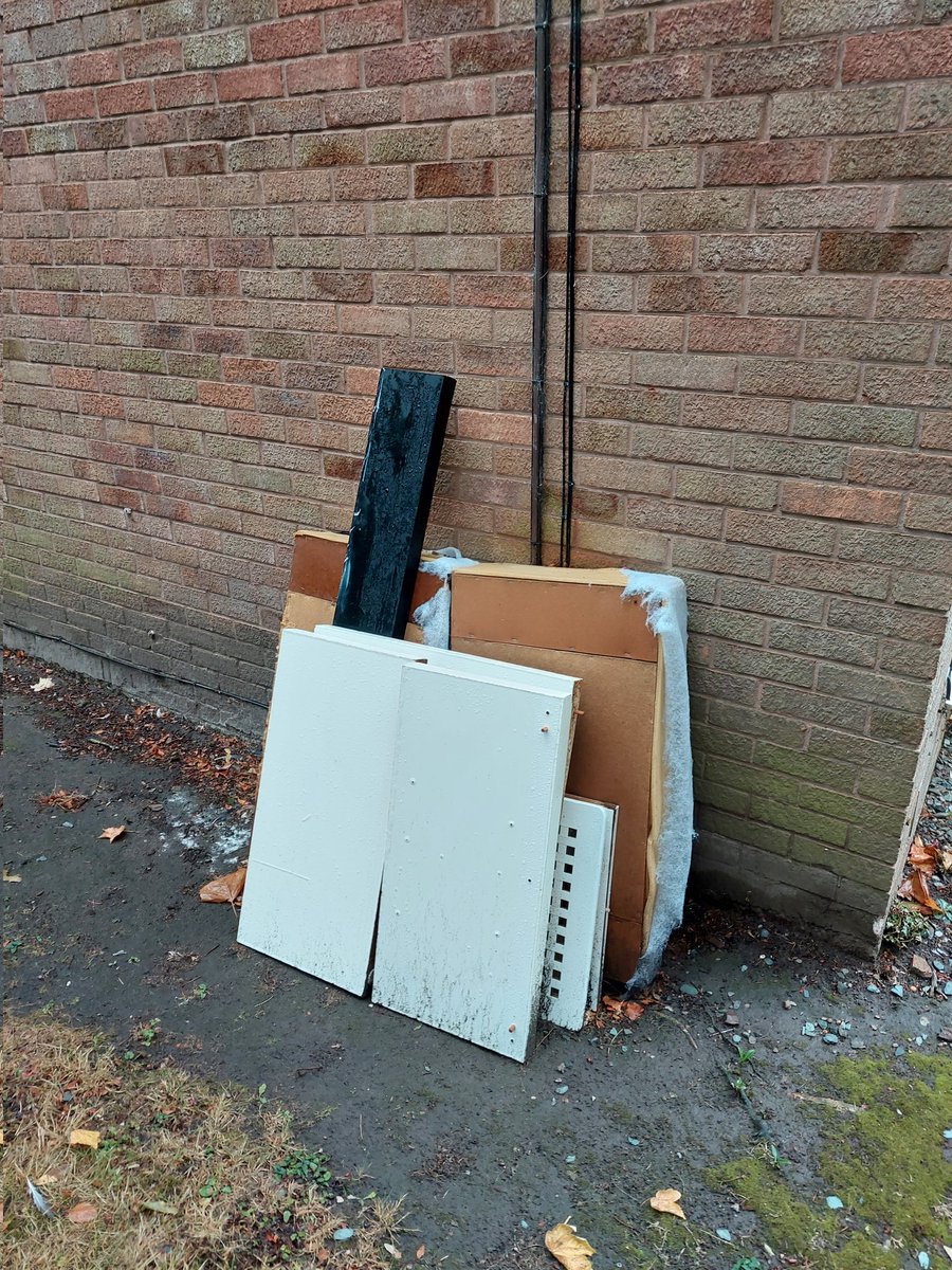 Bulk rubbish reported for removal today at Basford Road, Nottingham  @pa_housing #teampurple