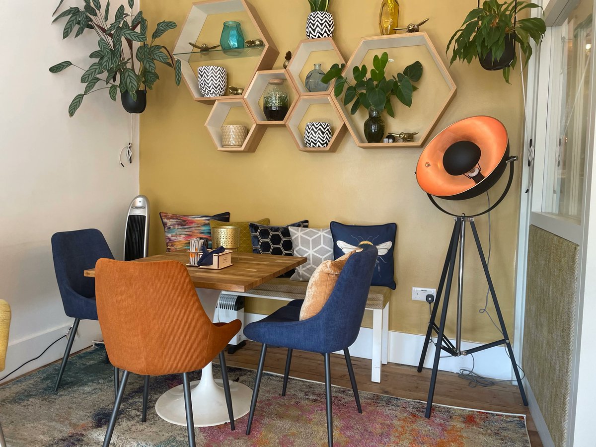 The new public coffee lounge at The Hive at No19 Stone Street, Cranbrook is now open for #coffee and cakes at No19 Stone Street. Open Mon-Fri all day to ANYONE who wants to pop in. 😍 ☕️ 🍰 <a href="/hivehubs/">HiveHubs</a> #CranbrookCoffee #DimelloCoffee #HomeBakes
