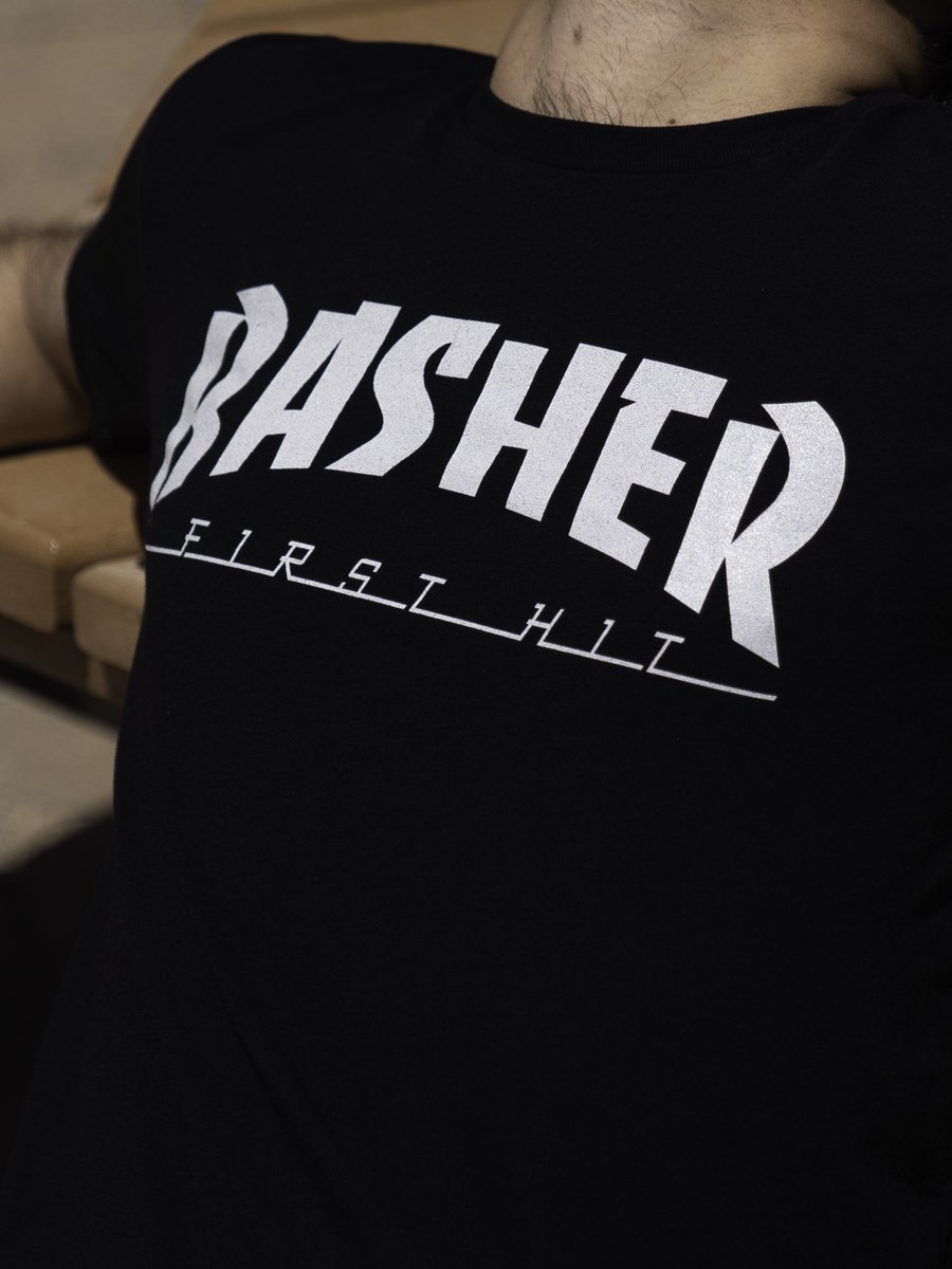 tsunami643's tweet photo. After countless DMs, a few rejected samples, and a leak on r/dota2, I've finally made a store for my streetwear parodies

https://t.co/HngLPKixhI
   https://t.co/HngLPKixhI
      https://t.co/HngLPKixhI

PLS BUY ONE, IT WOULD BE VERY COOL FOR THIS NOT TO HAVE BEEN A WASTE OF TIME https://t.co/nIOBi7EZYo