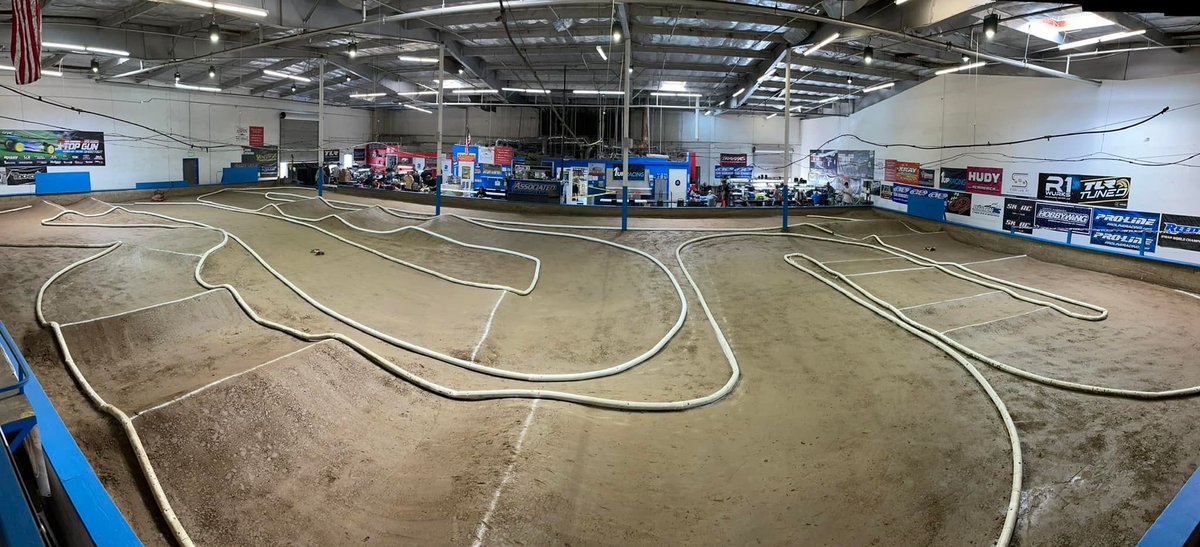 whitzracing's tweet photo. We made it to #SDRCRaceway in San Diego, CA, for the 2022 Dirt Off-Road @ROAR_Racing Nationals.
Team Drivers looking to #FlyTheW
Modified
#BrocChamplin - 2WD & 4WD Mod Buggy
#BlakeChamplin - 2WD & 4WD Mod Buggy
#RyanBrignani - 2WD & 4WD Mod Buggy
(1/2) https://t.co/1DPK7Ptmgz
