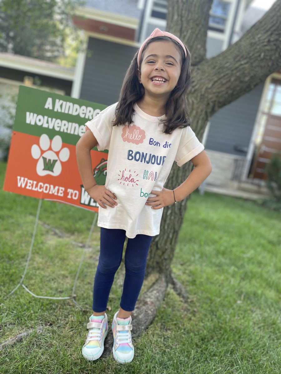 shabpoloz's tweet photo. Lucky us! We get to live, work, and go to school here @ahsd25 @AHSD25Westgate #d25itspersonal #d25firstday #hellokindergarten 🥰📚✏️ https://t.co/6PMkTJrOog