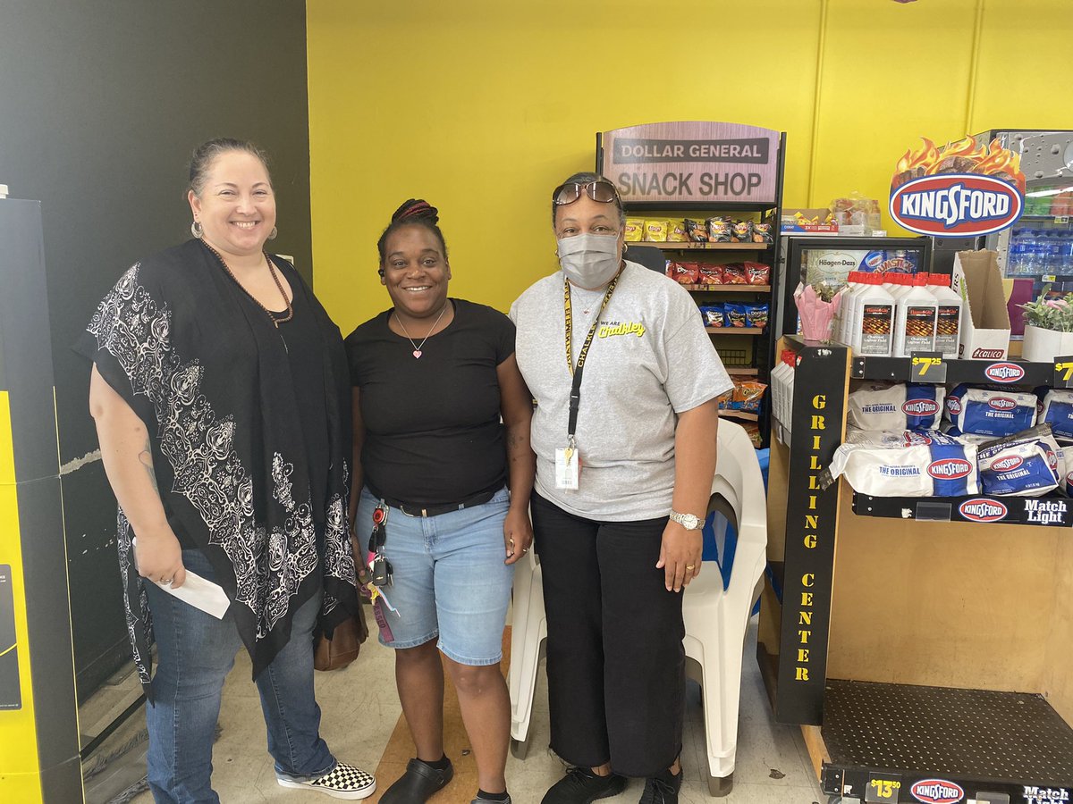 Tess Aylor tweet media