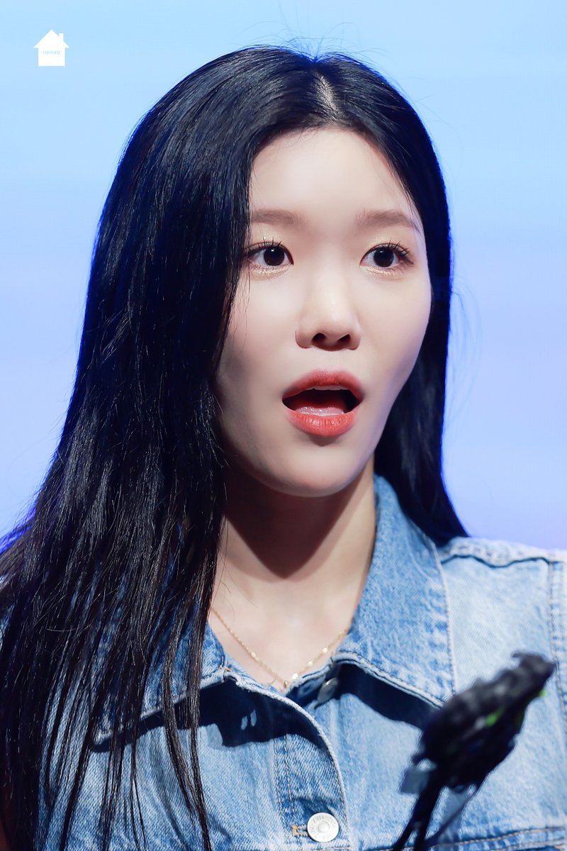 1997dawonhouse's tweet photo. 220816 😲😦😧
#WJSN #DAWON 👸🏼
#우주소녀 #다원 #우주소녀다원 https://t.co/d0bqrS5Pg7