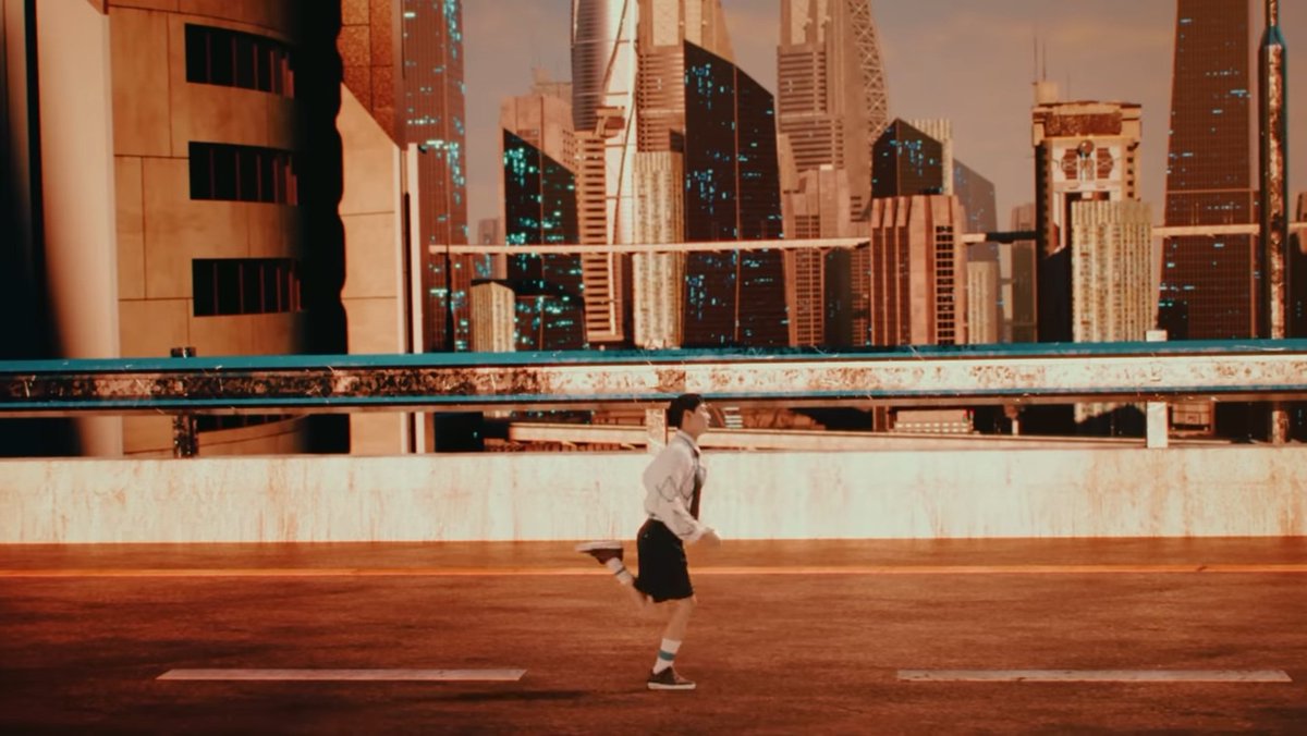 문득 뮤비 보다가 든 생각인데..
'모든 꿈은 색이 있지만, 기억이 나지 않아 흑백으로 기억된다.'는 가설이 있어.
"난 현실이 될게. 넌 꿈을 꿔줘."
내(푸주)가 꿈을 기억함으로써 온옾이 현실이 되어 색이 입혀진 게 아닐까.. 그런 생각..