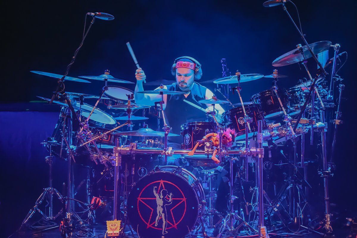 rushmtytribute1's tweet photo. ¡PUEBLA! 🔥 Quedan sólo 3 días para vernos este sábado 20 de agosto en el Auditorio Explanada 🤘🏻 No te quedes fuera 🎫 boletos en eticket: https://t.co/LMxatCKuhO https://t.co/4t2AMErrrU