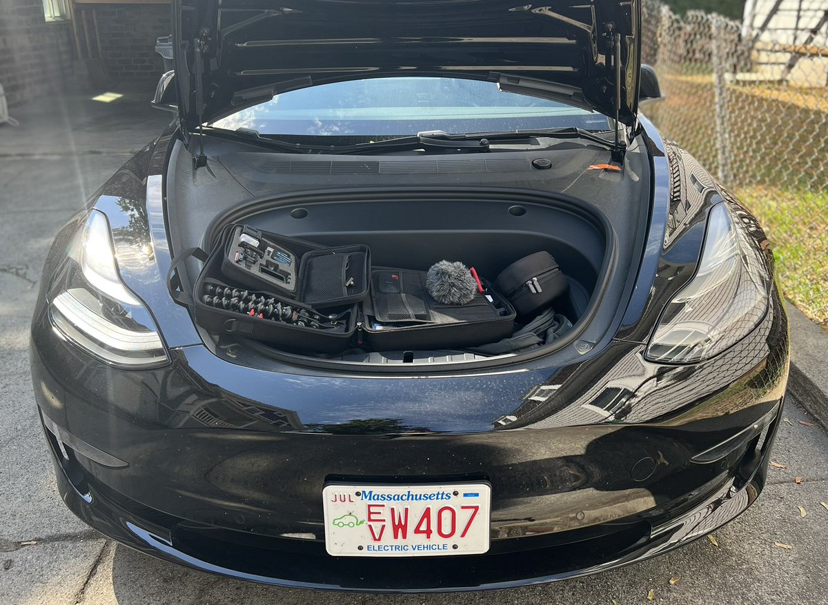 autonogeeksblog's tweet photo. Making sure the gear lab is stocked and ready to go for 17 days on the road! t-minus 36 hours until go time #autopilot #roadtrip #ADAS #TeslaModel3 https://t.co/0RK0clu80e