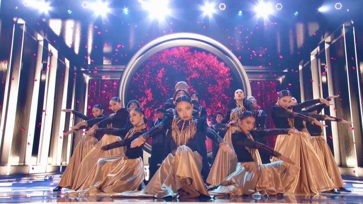 RUANNFanSite's tweet photo. AGT2022のセミファイナル。
つくしちゃん、ルー先生、スゴイな!
6月8日のパフォーマンスに引き続き、今回もすごく感動🥹 #佐々木つくし #AGT #FusionJapan #iCONZ_GirlsGroup
Fusion Japan Combines Forces to Create an Incredible Dance Performance | AGT2022
https://t.co/tr1cTsyDC8 https://t.co/84gDcsqUkw