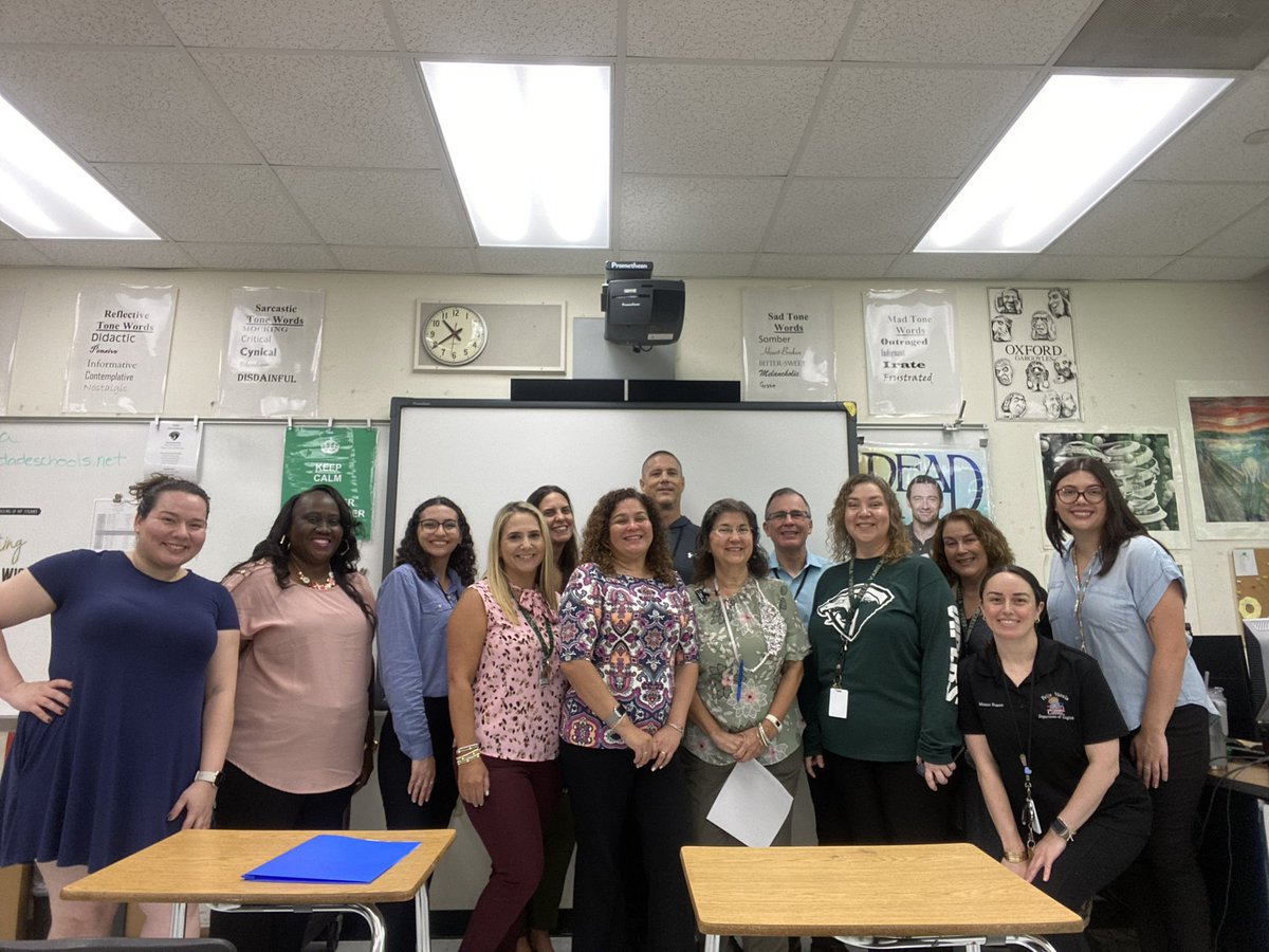 Miami Dade Schools on Twitter: quot RT FelixVarelaHS: Happy smiles on the