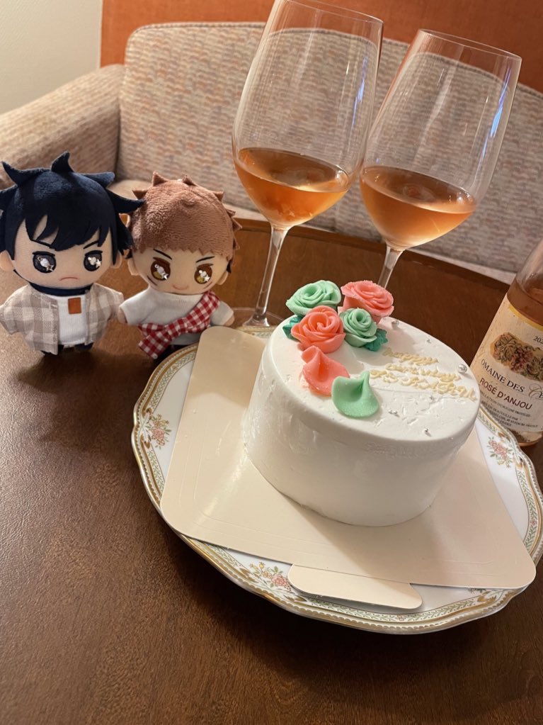 「今年も無事たんじょび迎えましたぴみちゃんがカラーのケーキとロゼでお祝いしてくれて」|ヒカルのイラスト