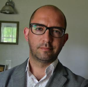 Oregon Data Science Initiative (@uodatasci) on Twitter photo Faculty Spotlight: Ramón Alvarado (<a href="/ramonalvaradoq/">Ramón Alvarado</a>) an assistant professor who studies philosophical implications of the design, development & deployment of computational methods & technologies in science & society. fal.cn/3r6tu #uodatascience Faculty Spotlight: Ramón Alvarado (<a href="/ramonalvaradoq/">Ramón Alvarado</a>) an assistant professor who studies philosophical implications of the design, development & deployment of computational methods & technologies in science & society. fal.cn/3r6tu #uodatascience