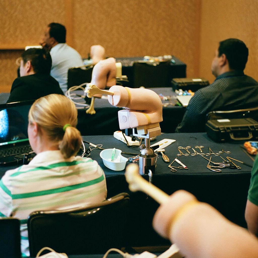 SawbonesNow's tweet photo. Anatomical models help residents progress quickly from theory to practice through hands-on medical training.
https://t.co/a5DL9ZVNPc
#orthopedics #orthopaedics #residenttraining #orthoresident #orthopedicsurgery #orthopedicsurgeon #meded #orthoTwitter #medTwitter https://t.co/pfZvDLmEaf