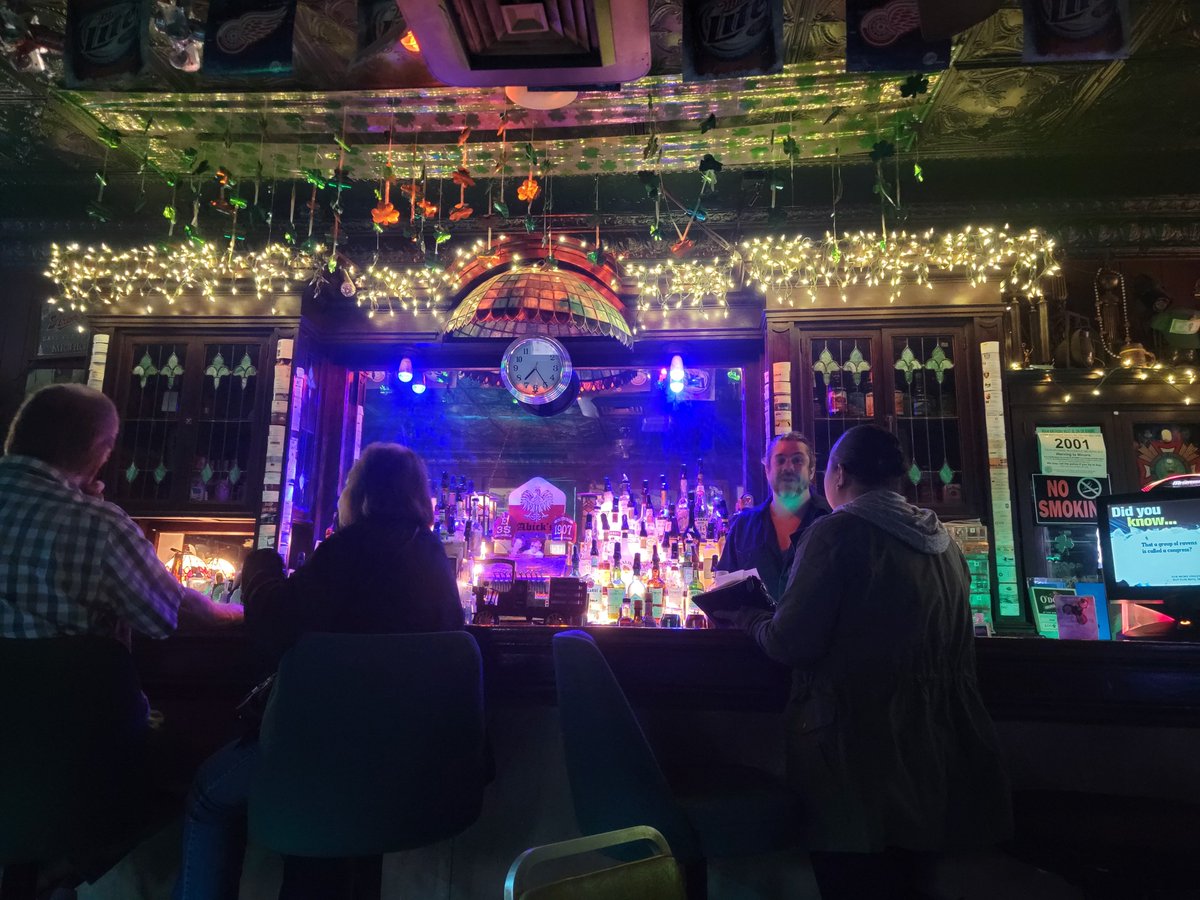 AltaVistaTech1's tweet image. Had a blast with @DetroitBus this past weekend on their tour of the oldest bars in Detroit! Even better, our outing supported their ride-for-ride program providing transportation for kids in need in Detroit to school and after-school programs.

#RideForRide #Detroit #TeamBuilding