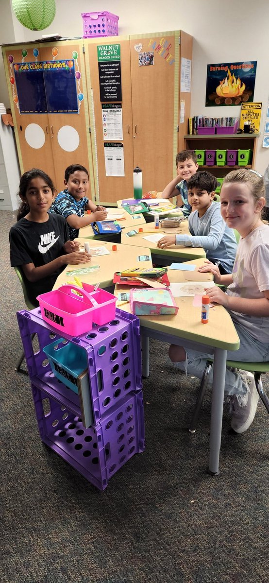 Day 3 and they keep coming back! 😁 4th grade is working on our BioPoem &amp; torn paper selfies. Can't wait to see the finished products! #InspireExcellence #theGrove #DragonProud <a href="/WGESdragons/">Walnut Grove ES</a>