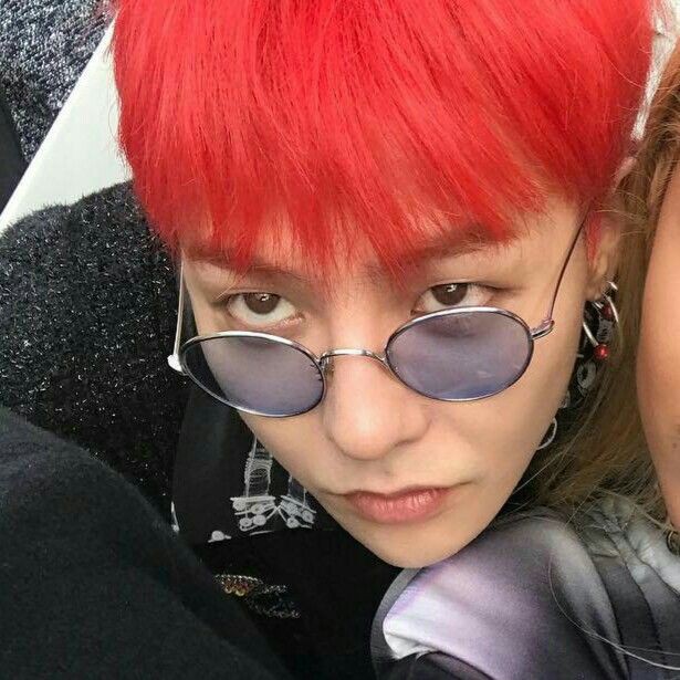 Happy birthday to this coolest man i know , g dragon ! 