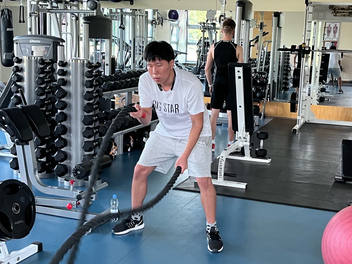 JasonCuthbert4's tweet photo. Great first day @ASW_Warsaw. A good group of 18 students wanted to get a healthy start on the year and start their 100 Workout Challenge. Fantastic job! Learning is not only found in the classroom #warriorway https://t.co/JtqEMn2YwR