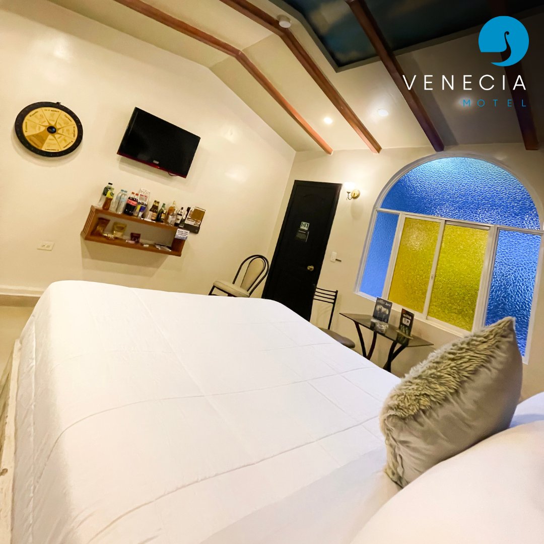 En #Venecia motel tenemos más de 50 habitaciones esperando por ti. ¡TODAS DIFERENTES!

Te retamos a conocerlas todas 😈

¡Visítanos y pregunta por nuestras promociones! 🎉#MotelesBioseguros

📍 Calle de los Arupos y Eloy Alfaro.