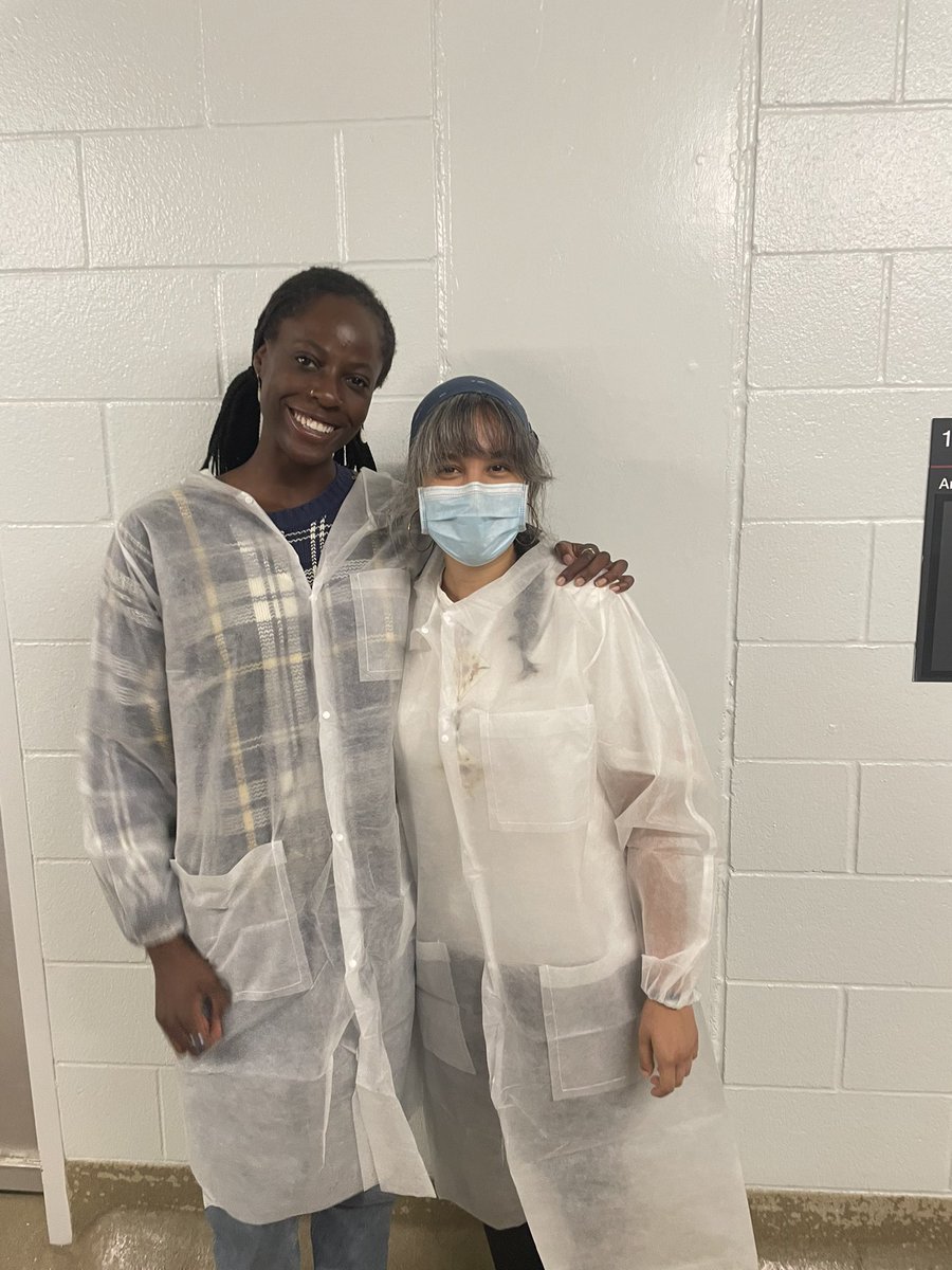 Summer isn’t quite over yet, but projects are wrapping up and students are heading back to their home institutions. Today I’ll highlight @SarahUfearo who was a rockstar running a lot of behavior this summer with @EhdeetHdz. Please come back next summer!!
