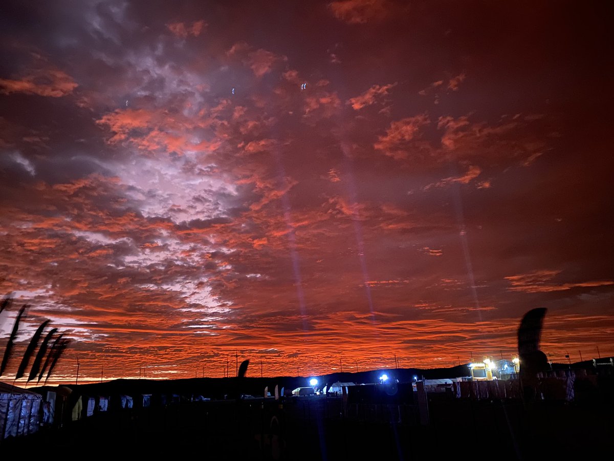 SarahJMcConnell's tweet photo. Broadcasting live from the Mundi Mundi music festival near #Silverton #abc #abcbrokenhill @abcnews @SciNate @BreakfastNews #sunrise https://t.co/er8GHfSRHW