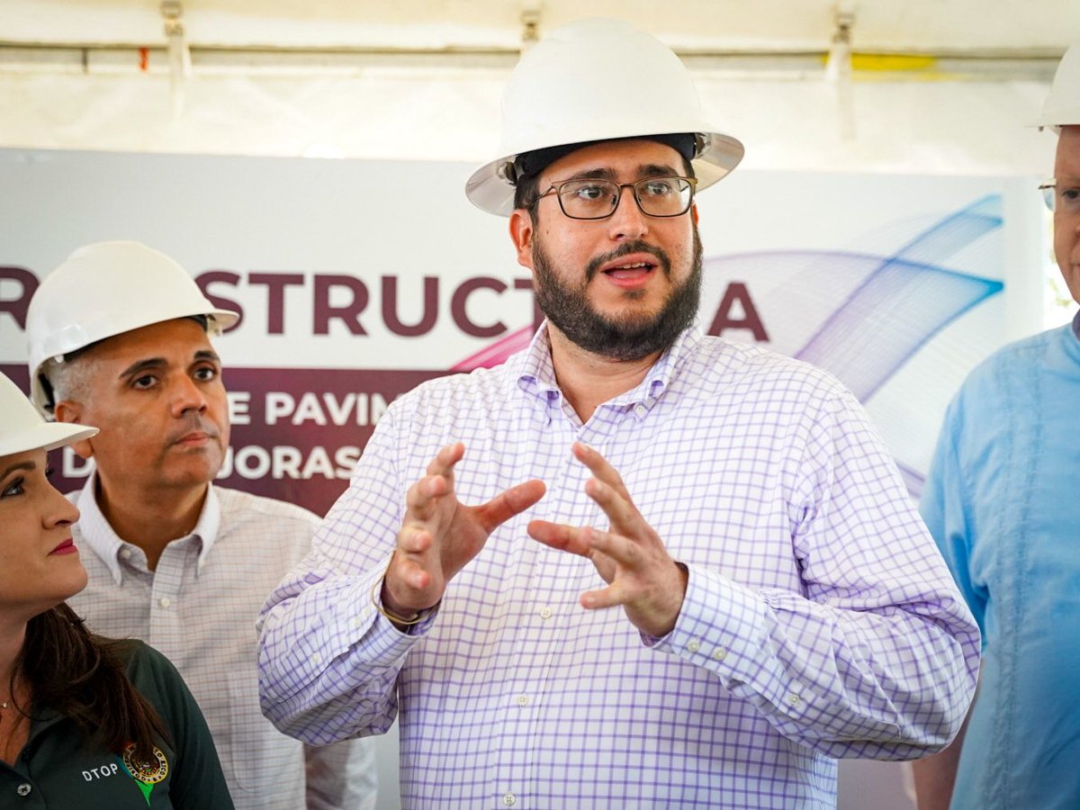 GovPierluisi's tweet photo. Con una inversión de $37.8M, anunciamos la primera piedra del proyecto de rehabilitación de pavimento y mejoras a la seguridad vial de la PR-2. Este proyecto impactará positivamente a Sabana Grande, Guánica, Lajas, Yauco, San German, Hormigueros, Mayagüez, Cabo Rojo y Maricao. https://t.co/yhnQr19ua8