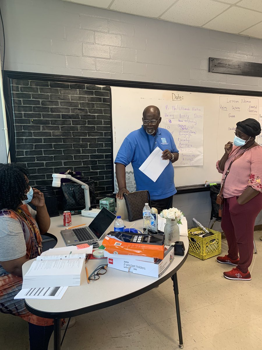YaLingLin7's tweet photo. Internalizing a math lesson with the math team at @KeyMS_Cougars @HISD_SecMath @HISD_Curric @HISD_Morgan @CMwapea https://t.co/FzZdphWu0y