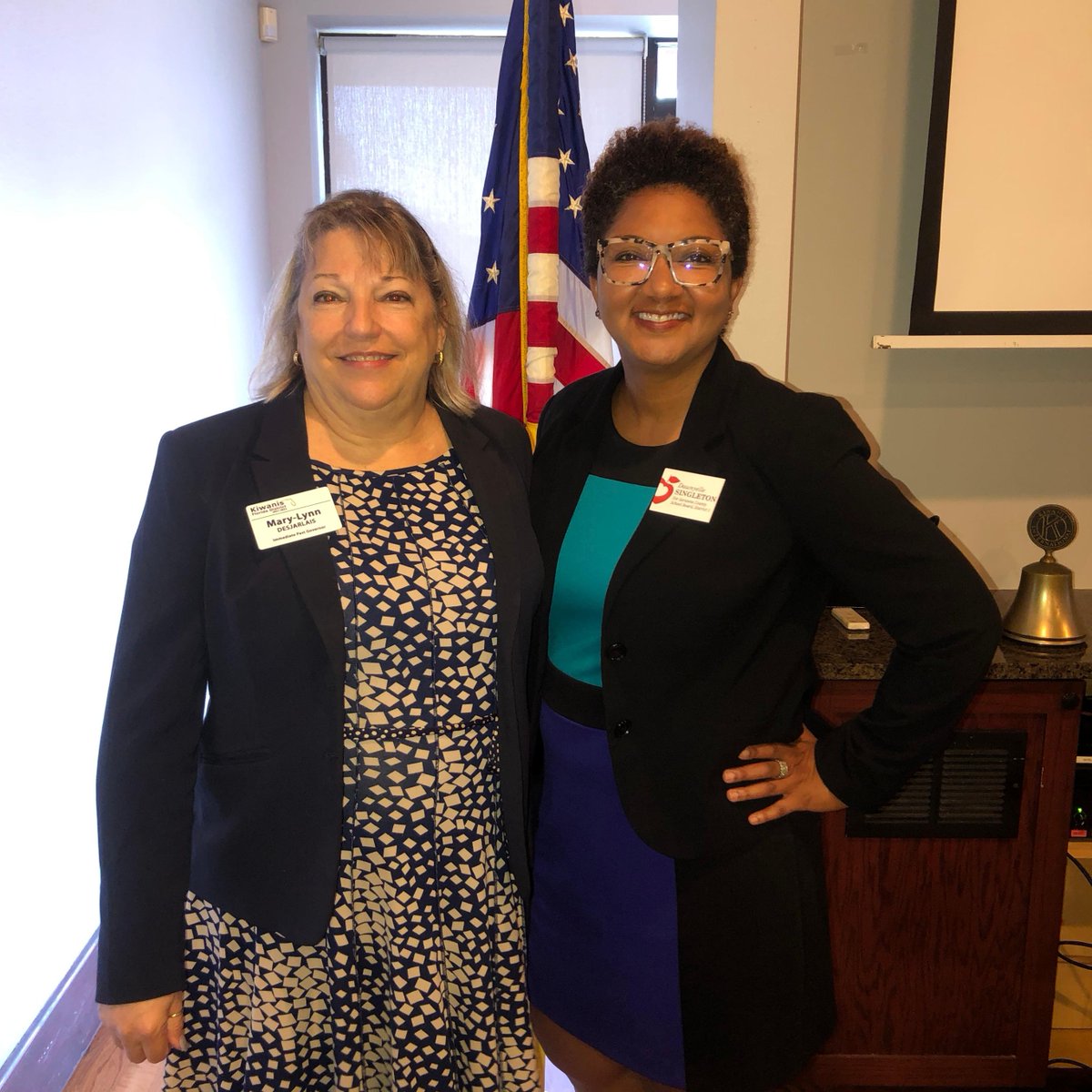 electsingleton1's tweet photo. I want to thank the @Siesta Key Kiwanis Club for having me at your monthly meeting! I enjoyed sharing my message and meeting your members that have voted and those who have yet to vote!
#ElectSingleton #Time4Change #DefeatZiegler #EarlyVoting https://t.co/BrBBOssg2K