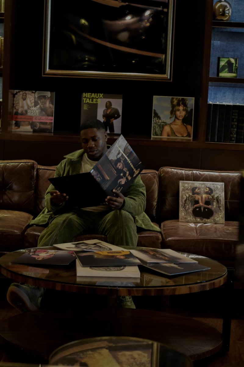 FreeDoc13_'s tweet photo. Coming into 25 I’ve thought about a lot of different things I wanted to accomplish, feel, and experience this year. It’s time to begin composing the soundtrack of my life. Here’s to 25! 🍾♌️ https://t.co/8iTqOkBUrq