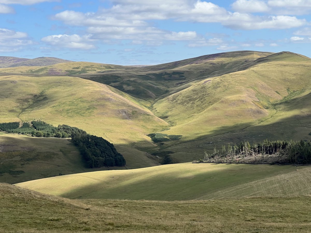 TimeLord2016's tweet photo. Fabulous views today from the top of Staerough Hill #Yetholm #ScottishBorders https://t.co/Tqoi0DSdLT