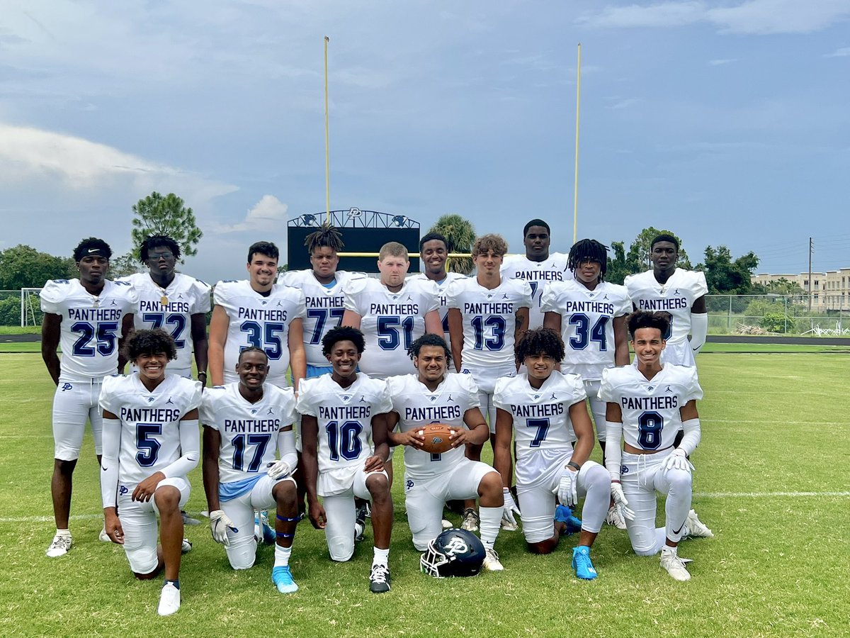 It’s senior season folks!!!! #Classof2023