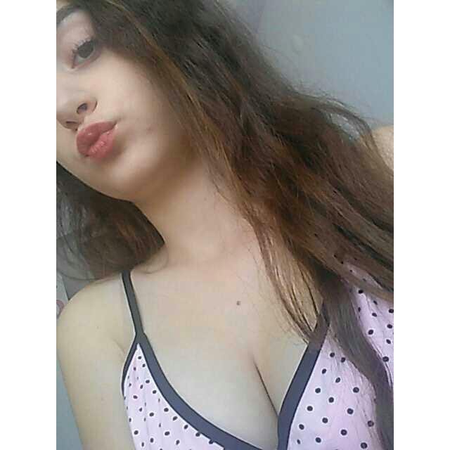 Kim dudaklarıma yapışıp ısıra ısıra şişirmek ister 😋😋