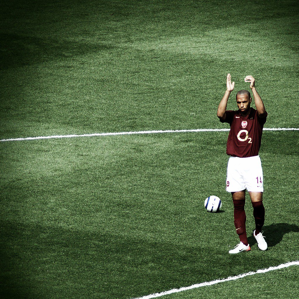 InvictosSomos's tweet photo. ¿Arsenal? El máximo goleador histórico y la leyenda de leyendas del club. ¿Barça? Campeón de todo siendo importante. ¿Selección de Francia? Campeón del mundo, campeón de Europa, goleador y asistente histórico. Uno de los mejores delanteros de TODA la historia.

¡FELICES 45, TITÍ! https://t.co/RvbECxdcdz
