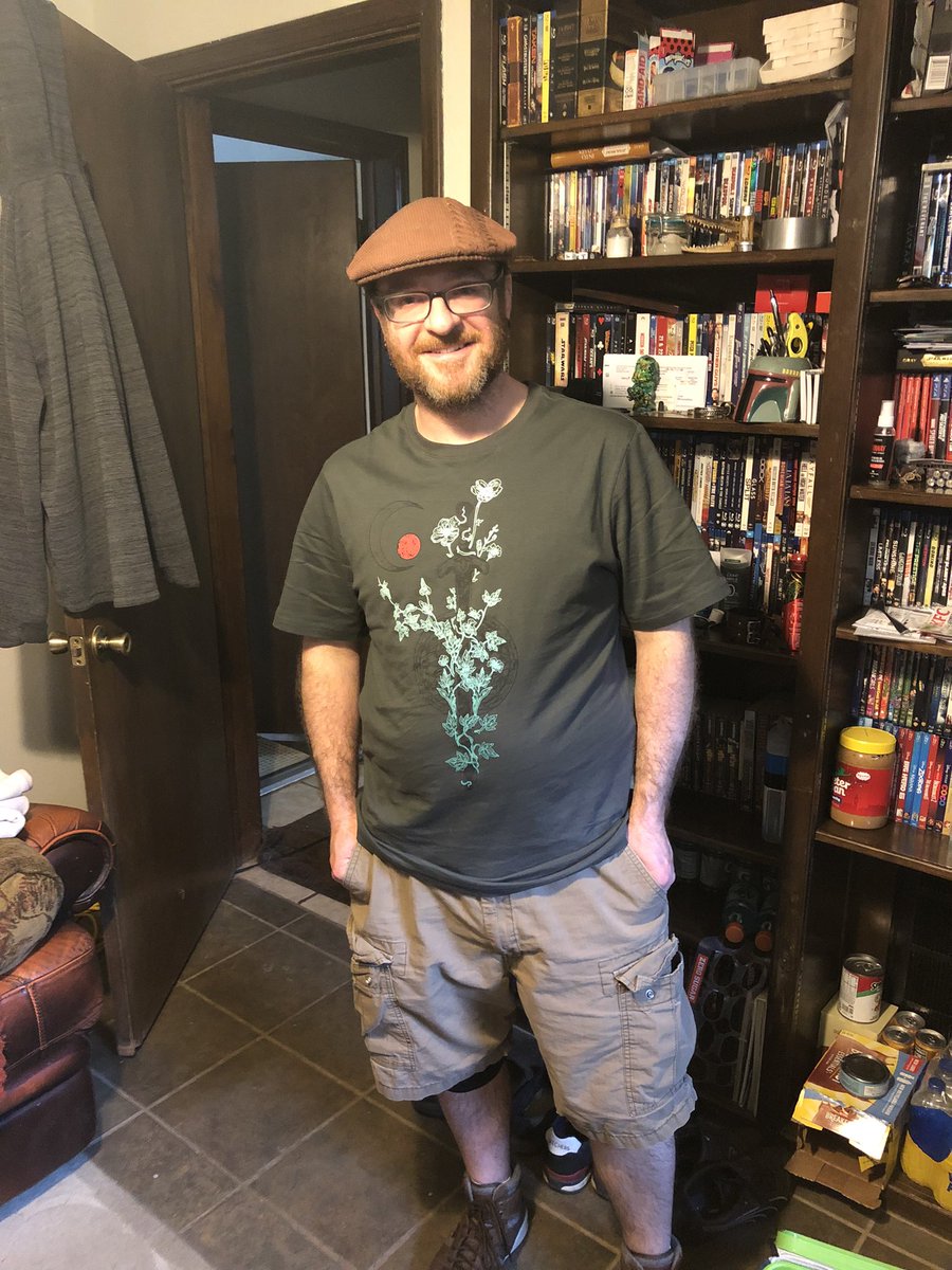 thewizardjeff's tweet photo. @VoiceOfOBrien I’ve loved your characters since I discovered @CriticalRole during campaign 2. Orym’s heart is to big for his body and his love for his friends is giant. I’m proud to wear his shirt! @well_dipper your art is amazing! https://t.co/w58YMWk4H1