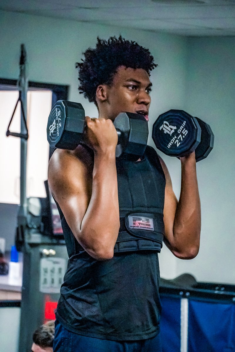 Time for #WellnessWednesdays! 

"Although it's unseen, mental health affects everyone. I put it above everything because it allows you to enjoy the sport and be successful. I realize not everyone can be a student-athelte, so I stay thankful, poised, and strive to be the best me."