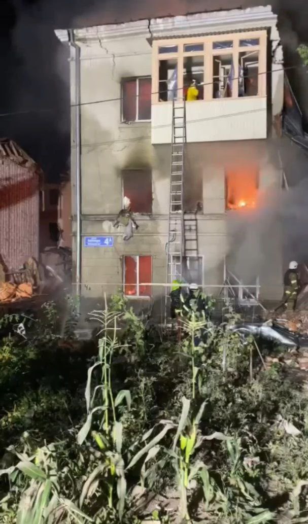 Igor Lachenkov (@igorlachenkov) on Twitter photo 2022-08-17 20:10:36 Ukraine, Kharkiv, tonight russian missile hit a residential building. 6 people died, 16 were injured. russia continues to target civilian objects like it’s nothing. It happens everyday while you live peaceful lives and do business with terrorists. #RussiaIsATerrorristState Ukraine, Kharkiv, tonight russian missile hit a residential building. 6 people died, 16 were injured. russia continues to target civilian objects like it’s nothing. It happens everyday while you live peaceful lives and do business with terrorists. #RussiaIsATerrorristState