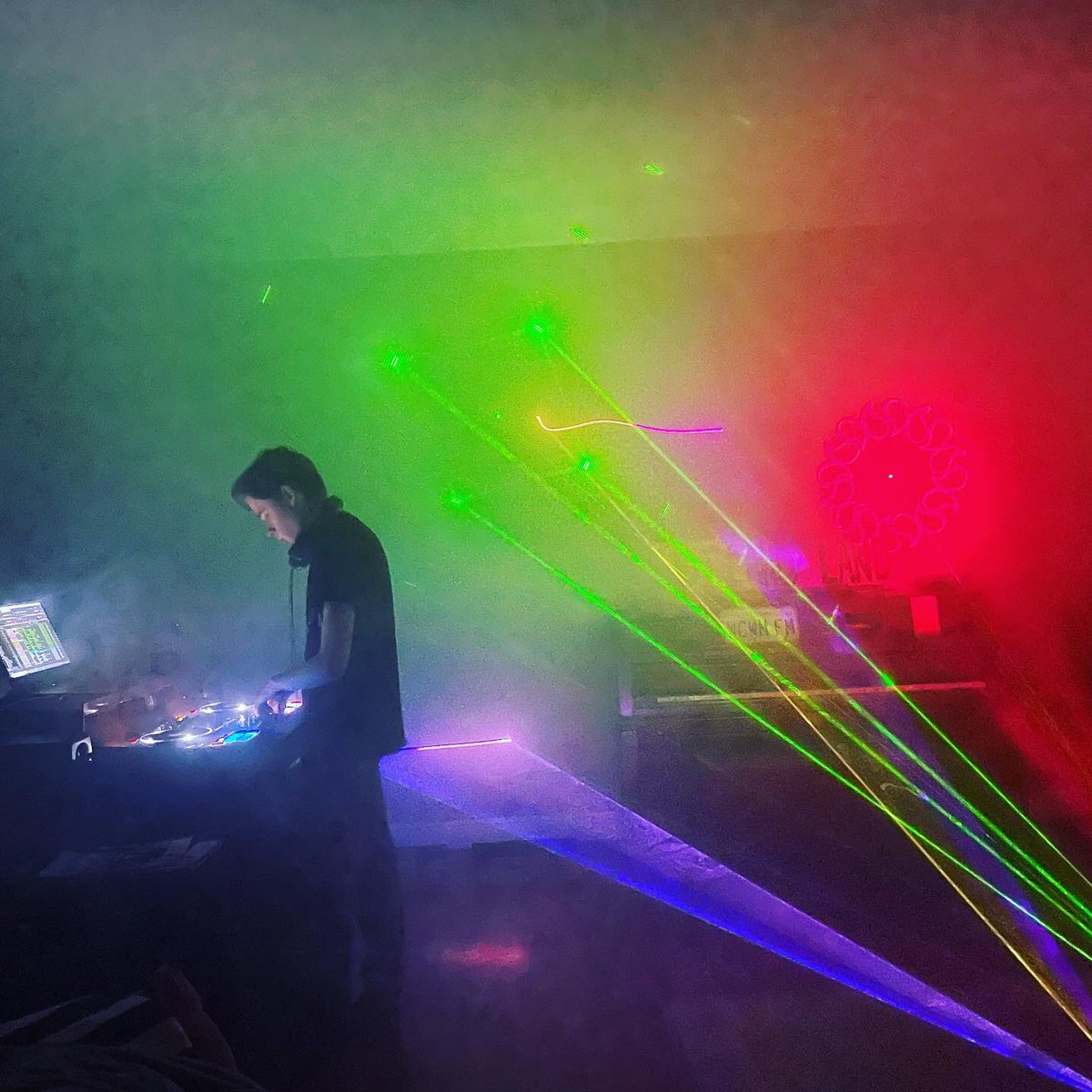 Mid-week check-in 🐪

#pixellay #genz #edm #futurehouse #mbhs #backtoschool #senioryear