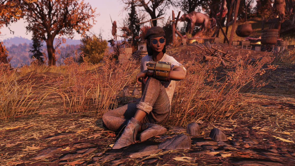 PorqueQuince's tweet photo. I'm literally smelling ground beef in my home as I make Ground Mole Rat in the game.
#PS5Share
#Fallout76
#MeatWeek
#TestYourMetal https://t.co/uyBs4Yvgfd