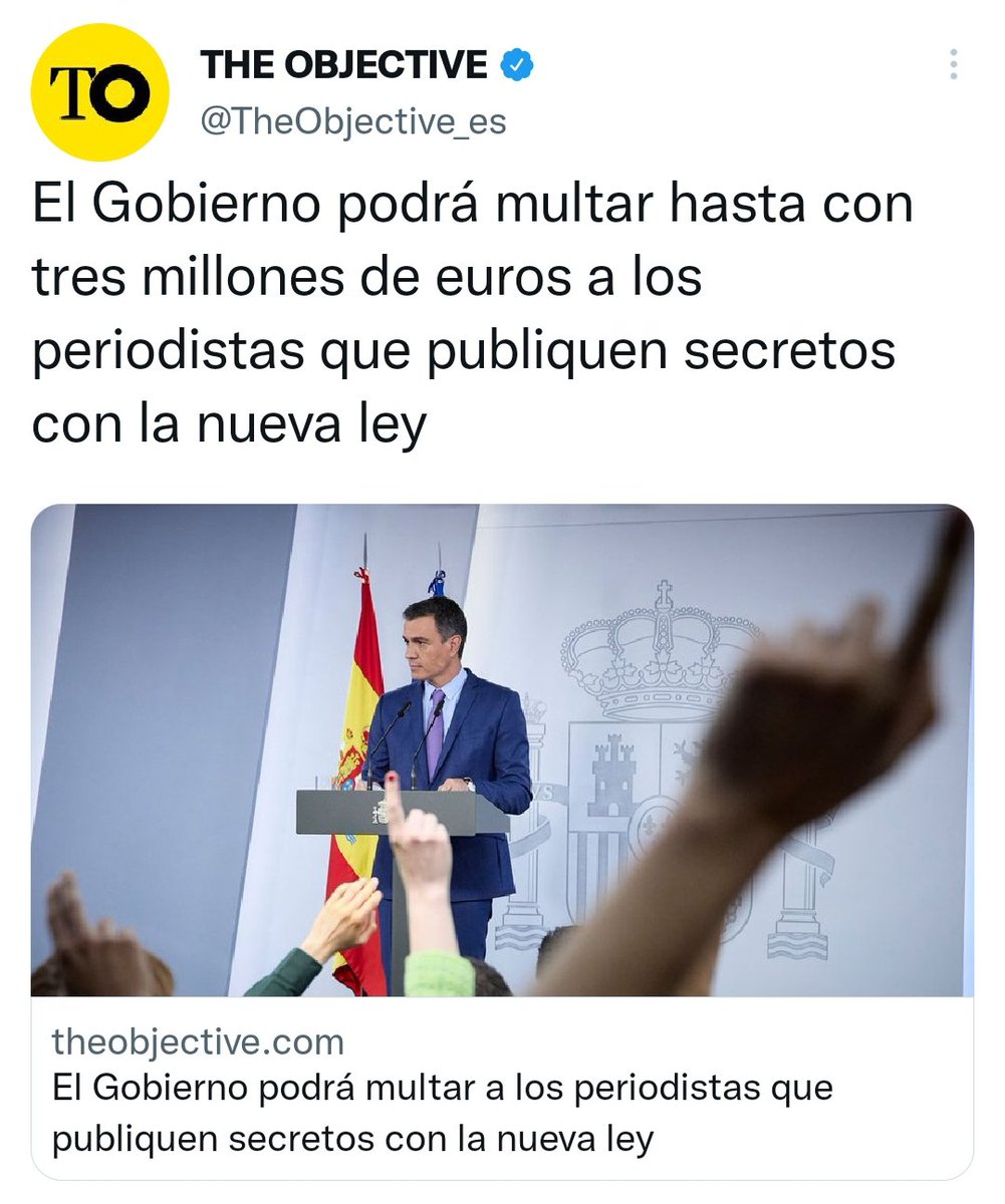 eltivipata's tweet photo. Ahora, cualquier cosa que a Sánchez le moleste que se publique en los medios, como lo que contamina el Falcon o lo que cobran sus cientos de asesores, lo declara secreto y multa a quien hable del tema. Otro paso más a la dictadura bananera soñada por media España. https://t.co/9VTwTQd6zp