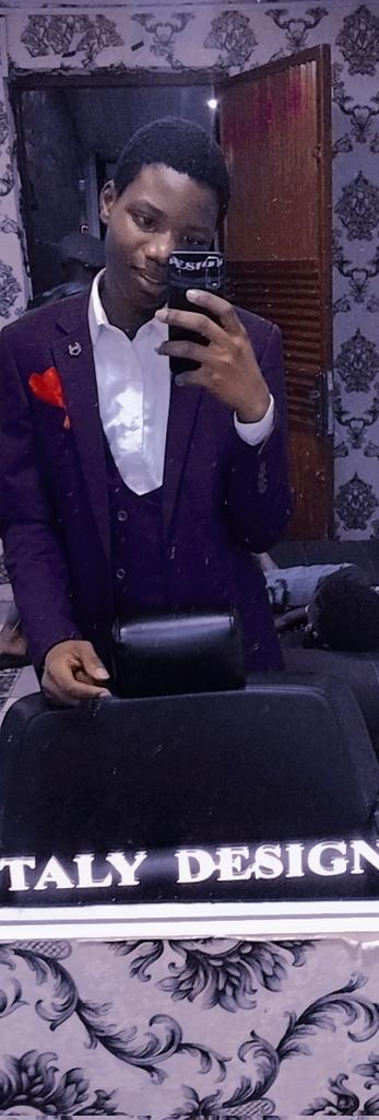 JonathanOgbue's tweet photo. Tommorow is this users cakeday 💃💃
In addy to me few hours more 🤗
Gifts can start coming in I won't mind 😝
💜An army's birthday 💜
August 18 a king was born ❤️#celebrant #inaddytome #august18 @bod_republic @BTS_twt @charlieputh @Zagidibogidi_ @ https://t.co/H1DIb7O8kX