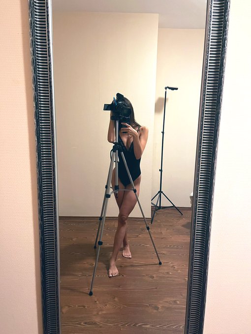 Did some nice shooting today🍓 https://t.co/rkOxiVWSAC<a href="/tag/onlyfans"class="tags"><span>#onlyfans</span></a>