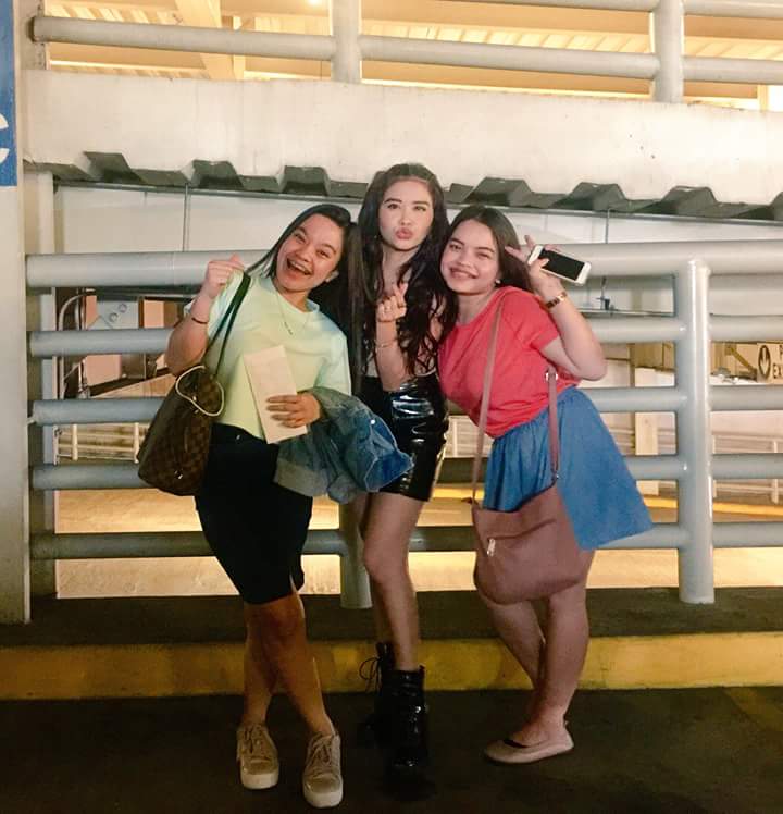 mLaMqUiN1610's tweet photo. Happy 4years myloves @barbie_jho @ritchellkho, miss na miss ko na kayo with our OG ate @annecurtissmith. This was our first meet up, celebrate us again soon. Please! 🙏🥰💯 Sending my hugs and kisses from DXB to Pinas to Australia with LOVE. 😘💫✨ #ANNEkulit #mysquad #fANNEgirls https://t.co/YD6AdTa359
