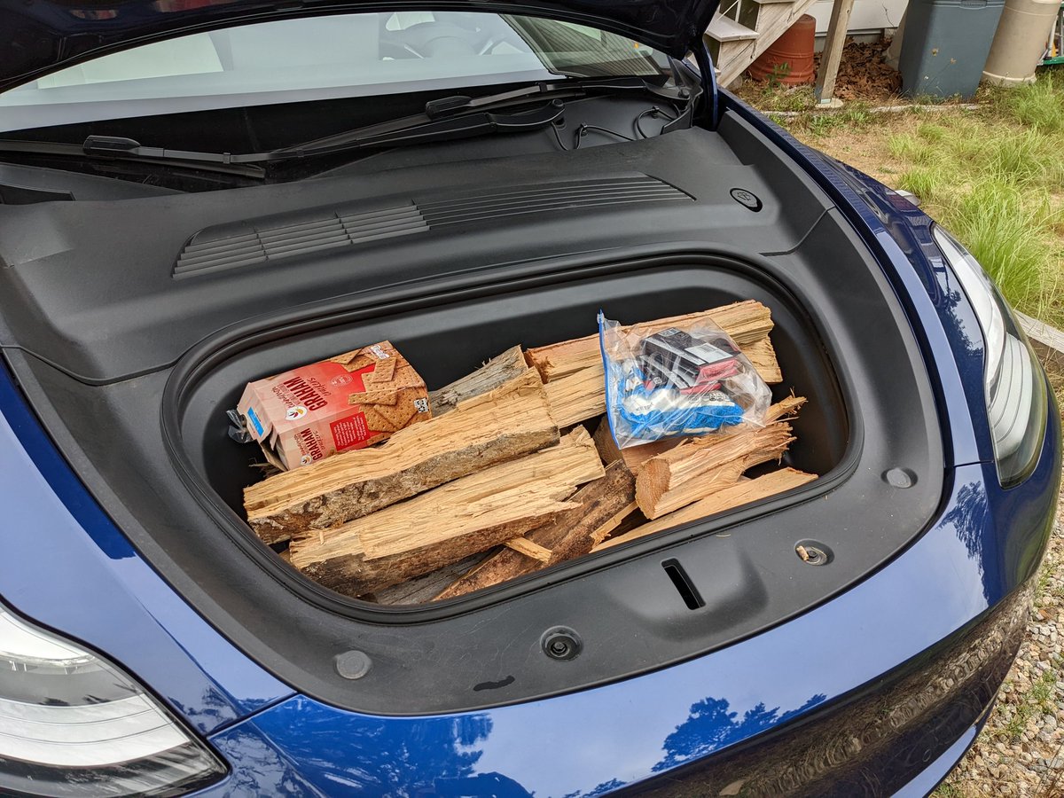 SamNissim's tweet photo. @Tesla #FrunkLife https://t.co/KKtI9jIpHZ