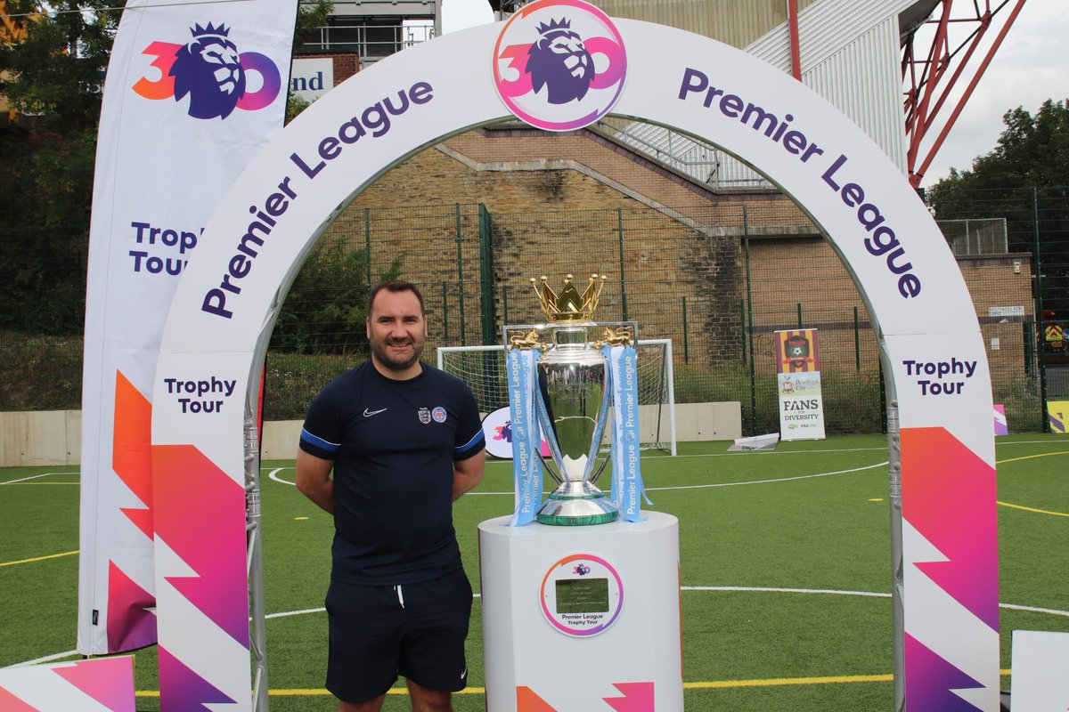 TDent20's tweet photo. Yesterday, along with the @premierleague we recognised the great work of @HumayunislamBFD #CommunityCaptain ππ½β½οΈ https://t.co/dq0RJeAz53