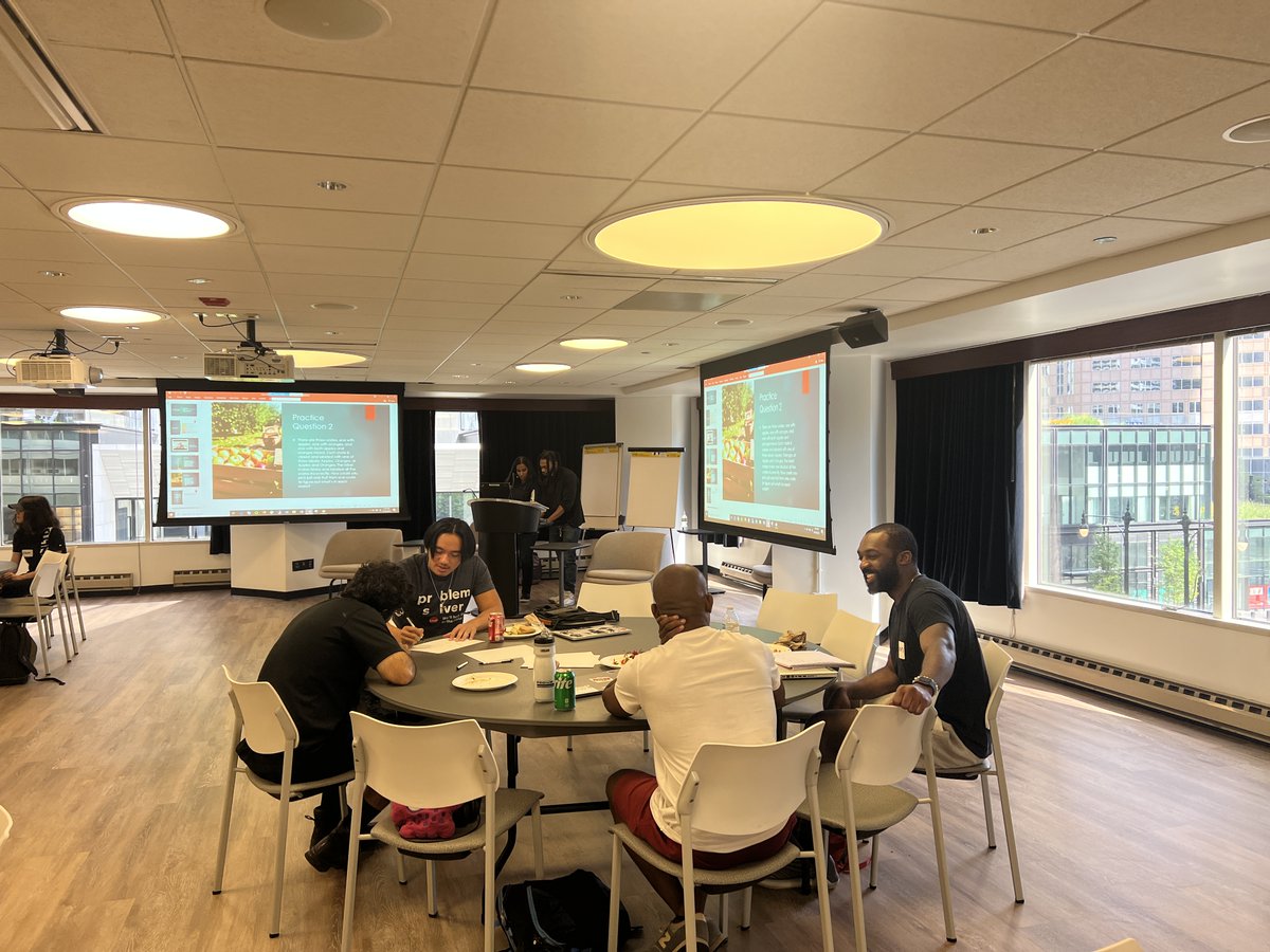 TechReadyIL's tweet image. A few images from our Logic Out Loud: Pair Programming Workshop! This event included discussions surrounding Pair Programming an introduction to some of the skills developed from this practice 🔥
If you missed this event be sure to follow our page for upcoming events.
#techready