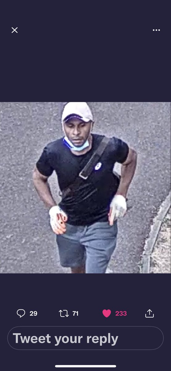 debbiec35437378's tweet photo. Everyone re-tweet until this person is found must be in London area  still 87 year-old man was murdered today someone is responsible!!😡 https://t.co/6oQFy0ENVp