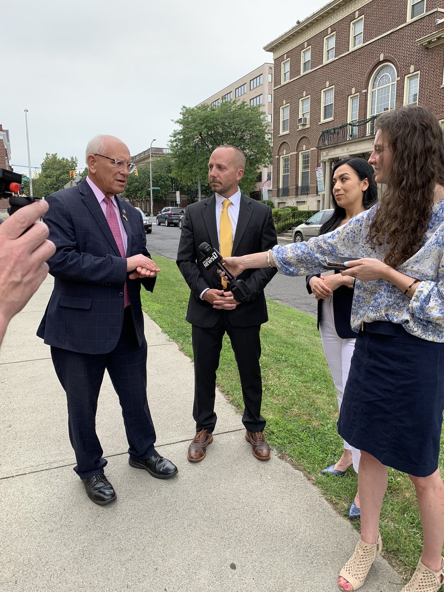 RepPaulTonko's tweet photo. Fascinating to join @aclima and @NYSDEC for a ride-along in one of Aclima’s air quality monitoring vehicles.

With the IRA allocating millions to track and reduce air pollution in our most vulnerable communities, Aclima’s innovative solutions are being put to good use! https://t.co/kKbEVggmPU