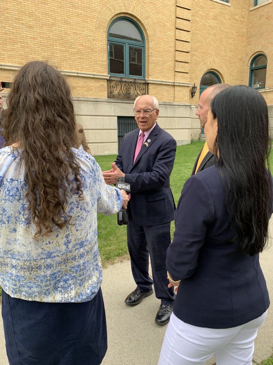 RepPaulTonko's tweet photo. Fascinating to join @aclima and @NYSDEC for a ride-along in one of Aclima’s air quality monitoring vehicles.

With the IRA allocating millions to track and reduce air pollution in our most vulnerable communities, Aclima’s innovative solutions are being put to good use! https://t.co/kKbEVggmPU