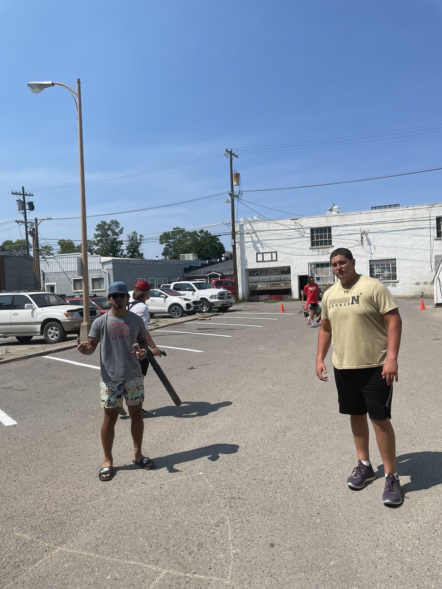 UMW_Football's tweet photo. Have an attitude of gratitude! Excited to give back to the Dillon community! #Steady #DYD #5Strong https://t.co/4B0hrtussy
